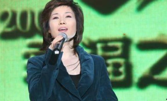 她与夜长辞,她与命运交织的传奇之旅