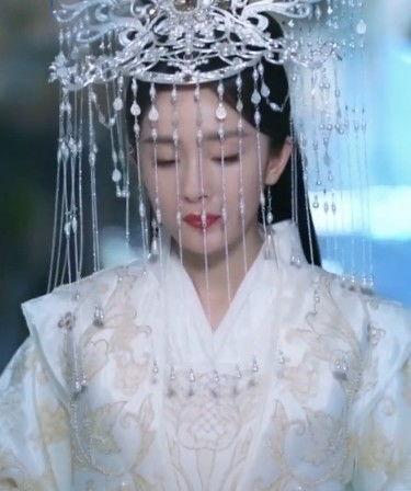 天生女主,逆袭之路，谱写传奇人生