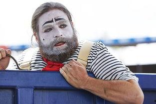 小丑梦摇篮 第一季,笑匠们的奇幻旅程